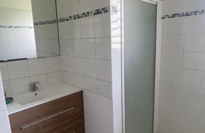 Location Appartement 55m&sup2; 3 pièces Les Abymes