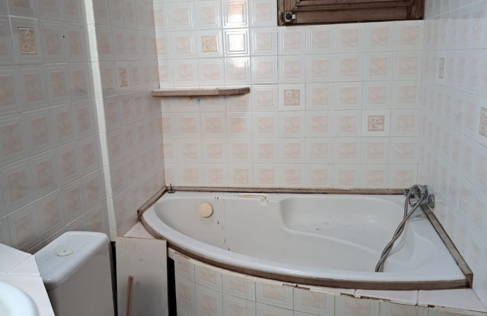 MAISON F4 DANS LOTISSEMENT, IDEALEMENT SITUEE