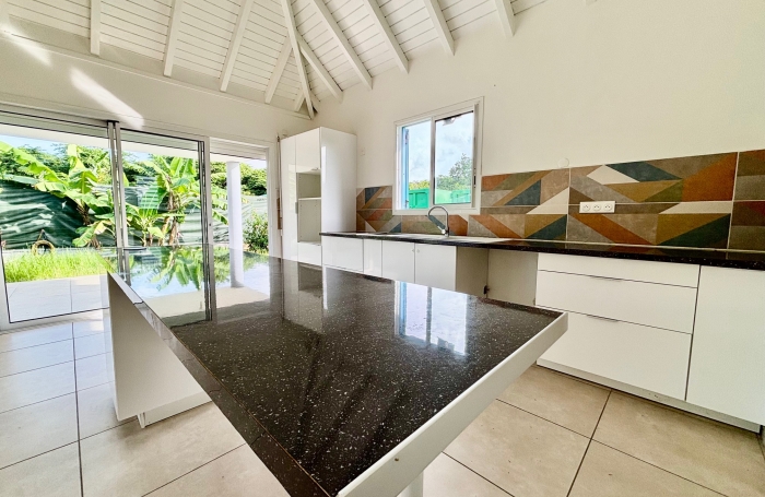 Maison 4 pi&egrave;ces  -  Baie-Mahault