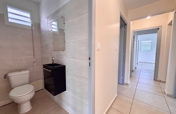 Maison 4 pi&egrave;ces  -  Baie-Mahault