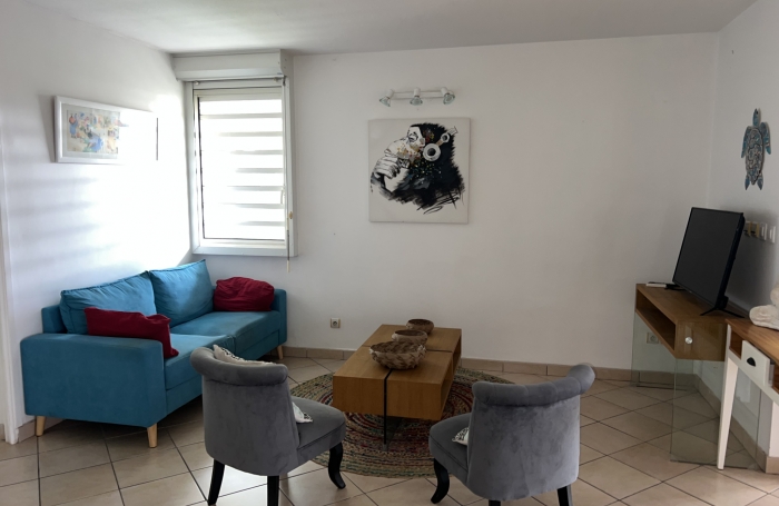 Appartement F3 meublé vue mer à  Bas du Fort