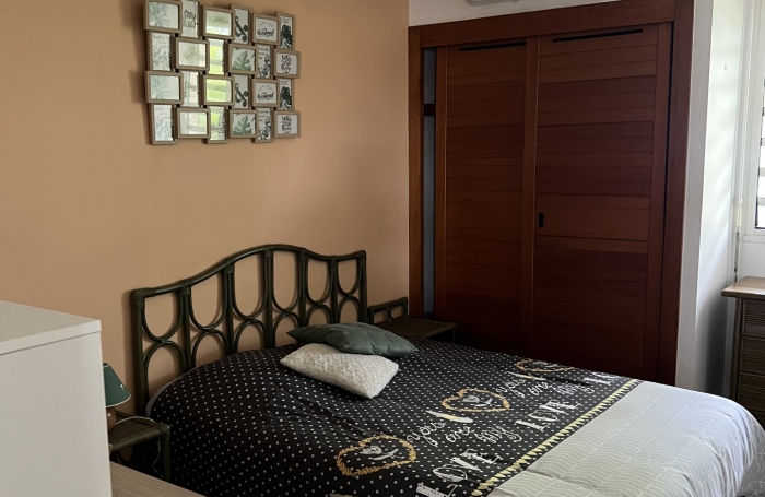 Appartement F3 meublé vue mer à  Bas du Fort