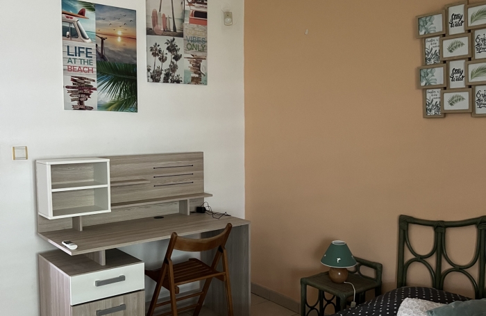 Appartement F3 meublé vue mer à  Bas du Fort