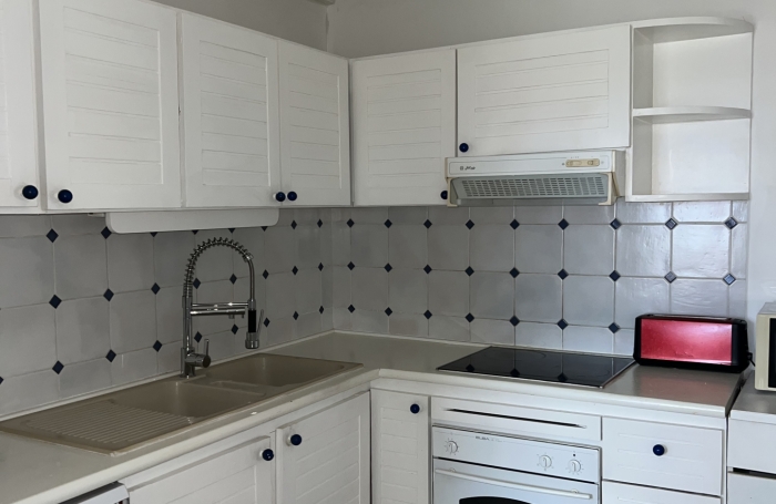 Appartement F3 meublé vue mer à  Bas du Fort