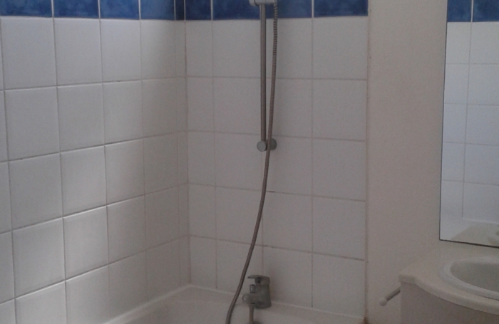 3 pi&egrave;ces 57.37 m2 BAIE-MAHAULT Moudong Sud, T3 RDC