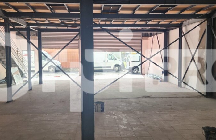 Orpi Boutarel vous propose de louer un entrep&ocirc;t au centre de Jarry