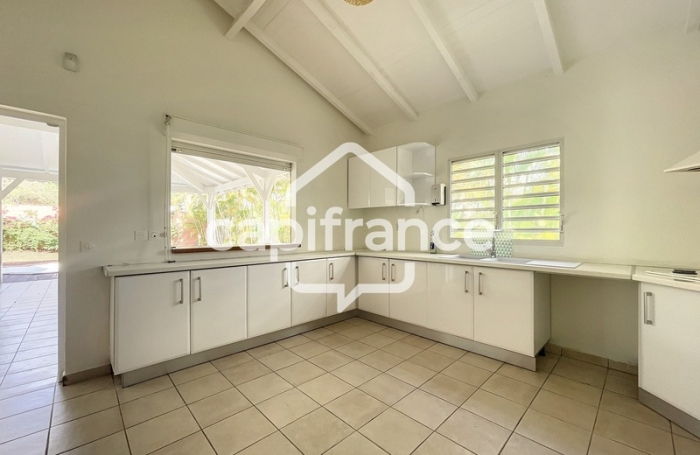 Location Maison 189m&sup2; 6 pièces Baie Mahault