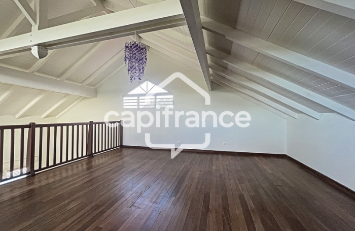 Location Maison 189m&sup2; 6 pièces Baie Mahault