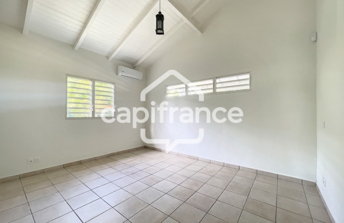 Location Maison 189m&sup2; 6 pièces Baie Mahault