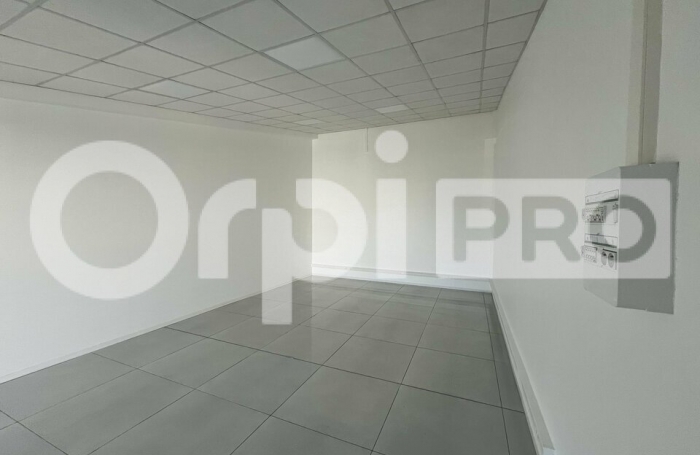 Avec Orpi BOUTAREL louez votre bureau de 47m2