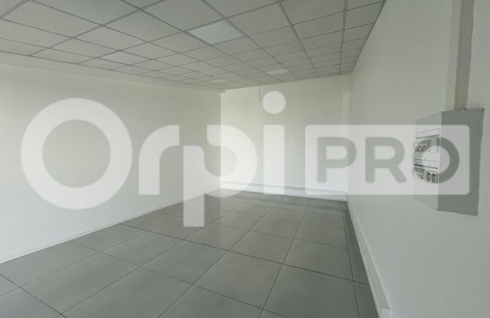 Avec Orpi BOUTAREL louez votre bureau de 47m2