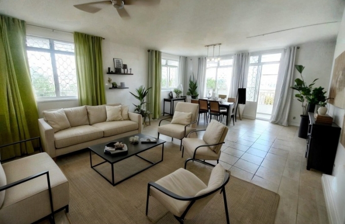 Vente Maison 176m&sup2; 7 pièces Gosier