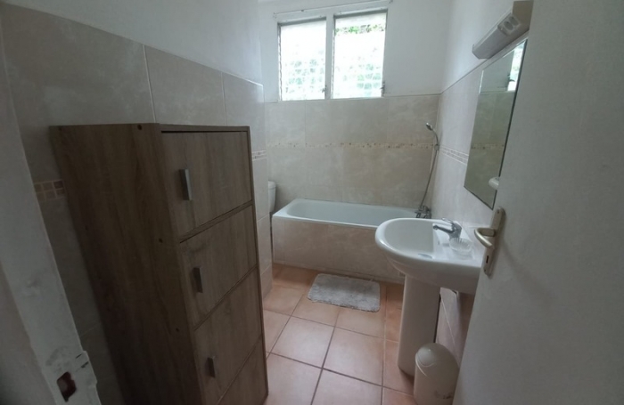 Vente Maison 176m&sup2; 7 pièces Gosier