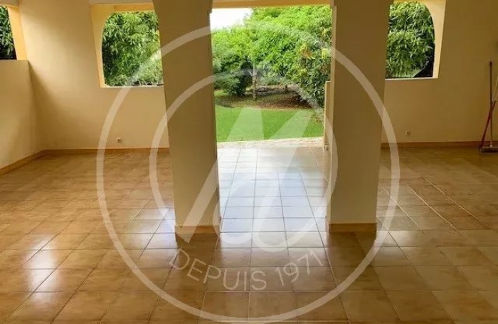 Vente Maison 6 pièces Les Abymes