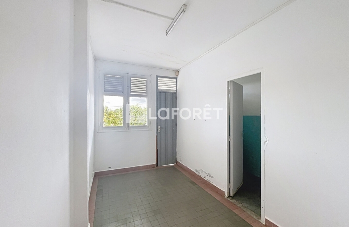 Vente Local commercial 188m&sup2; Sainte Rose