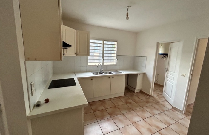 Vente Maison 104m&sup2; 6 pièces Baie Mahault