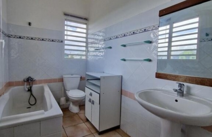 Vente Maison 104m&sup2; 6 pièces Baie Mahault