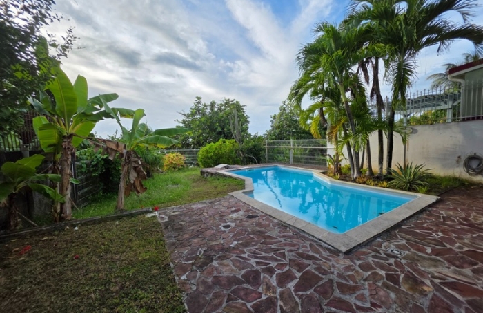 Vente Maison 320m&sup2; 7 pièces Gosier