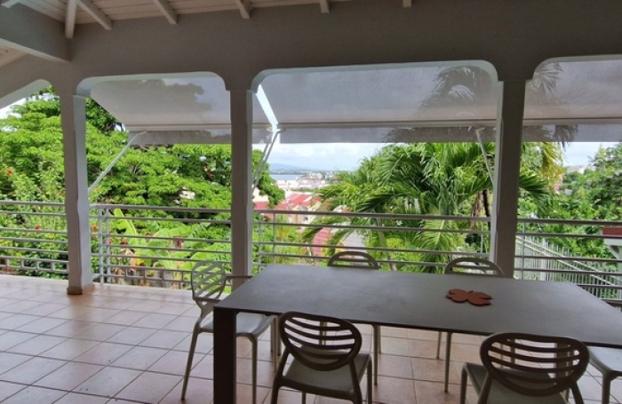 Vente Maison 320m&sup2; 7 pièces Gosier