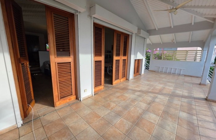 Vente Maison 320m&sup2; 7 pièces Gosier