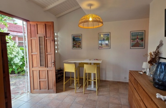 Vente Maison 320m&sup2; 7 pièces Gosier