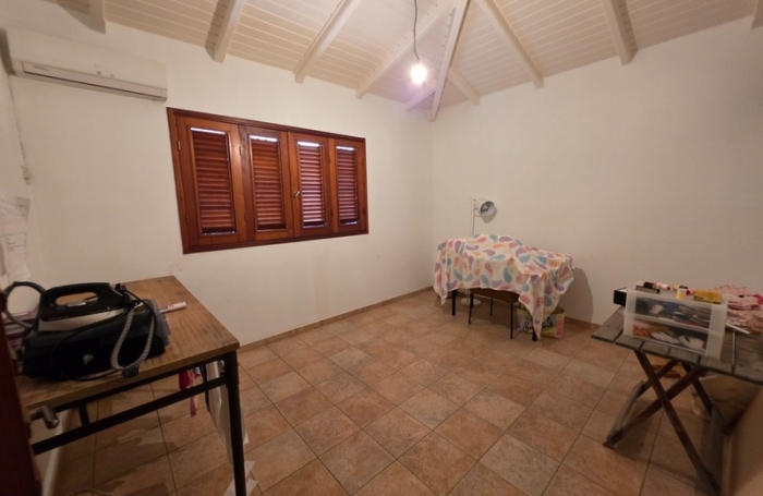 Vente Maison 320m&sup2; 7 pièces Gosier