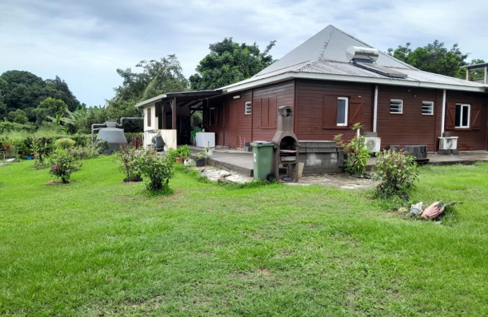 Vente Maison 94.26m&sup2; 4 pièces Sainte Rose