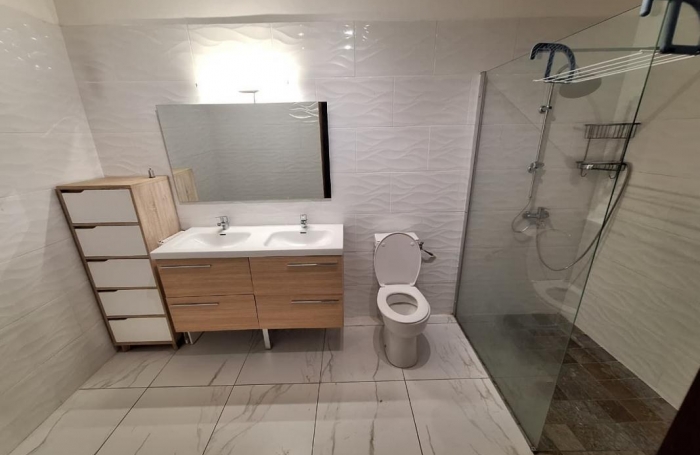 Location Appartement 170.63m&sup2; 4 pièces Baillif