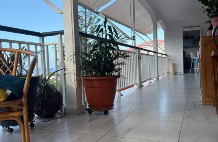 Location Appartement 170.63m&sup2; 4 pièces Baillif