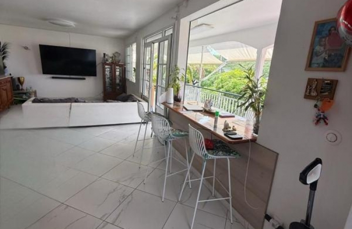 Location Appartement 170.63m&sup2; 4 pièces Baillif