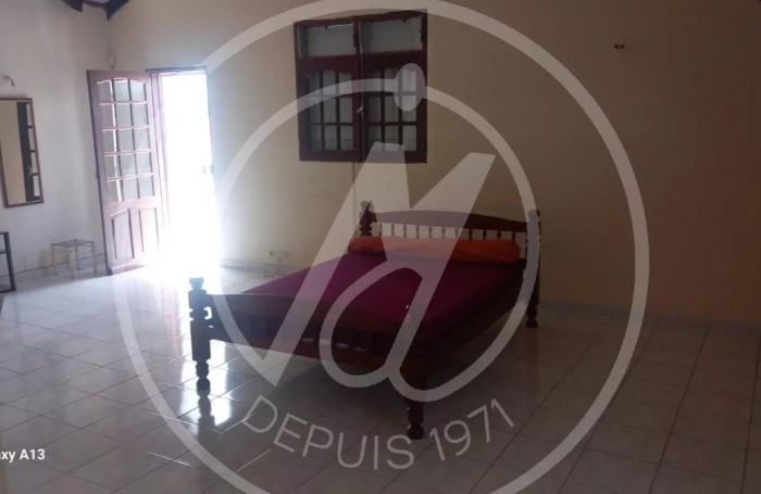 Vente Maison 197m&sup2; 6 pi&#232;ces Petit-Bourg