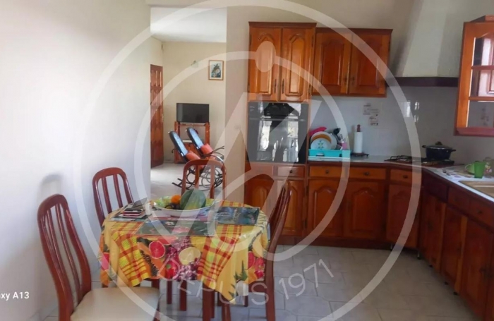 Vente Maison 197m&sup2; 6 pi&#232;ces Petit-Bourg