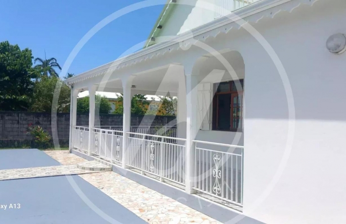 Vente Maison 197m&sup2; 6 pi&#232;ces Petit-Bourg