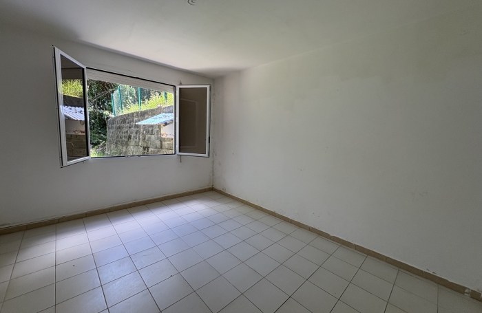 BAS DE VILLA T2 LA BOUAYE