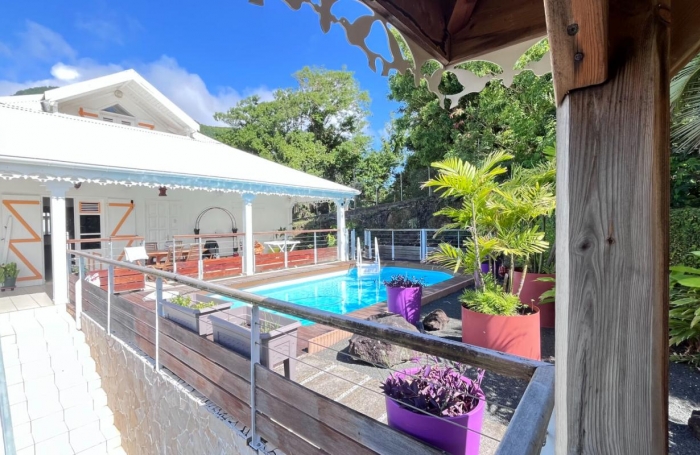 Vente Maison 200m&sup2; 6 pièces Gourbeyre