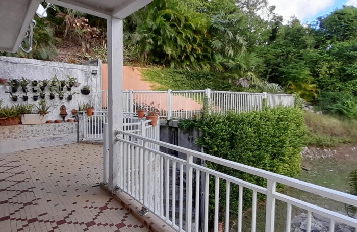 Vente Maison 145m&sup2; 7 pi&#232;ces Les Abymes