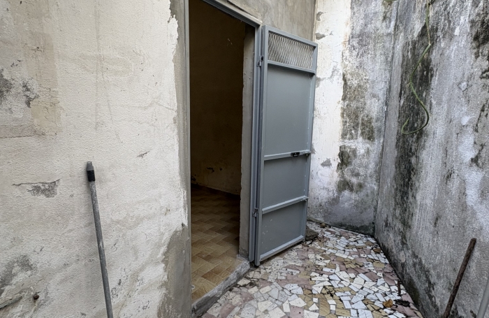 LOCAL COMMERCIAL PROCHE MARCHE AUX EPICES POINTE-A-PITRE