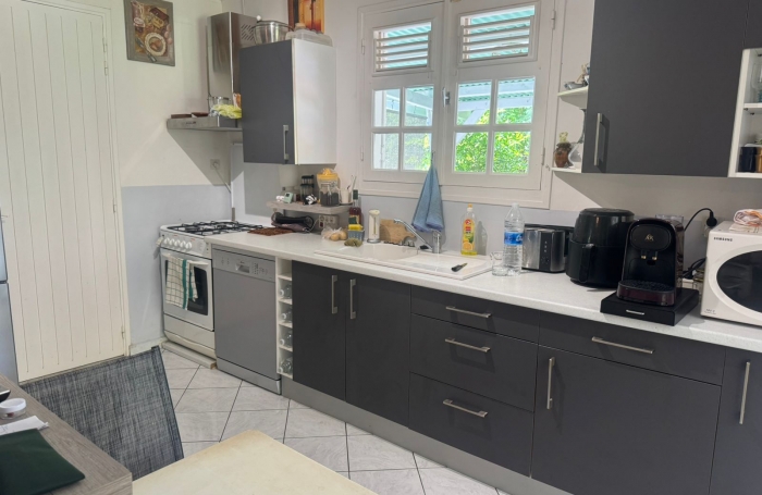 BAILLIF Villa T3 + Bureau + Garage