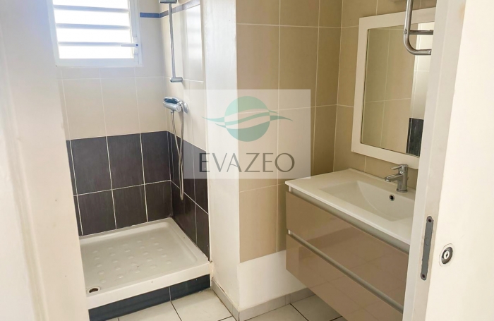 Appartement T3 75m2 - Piscine - SAINT-FRANÇOIS