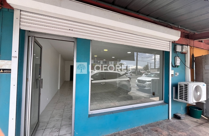 Location Divers 70.6m&sup2; Baie Mahault