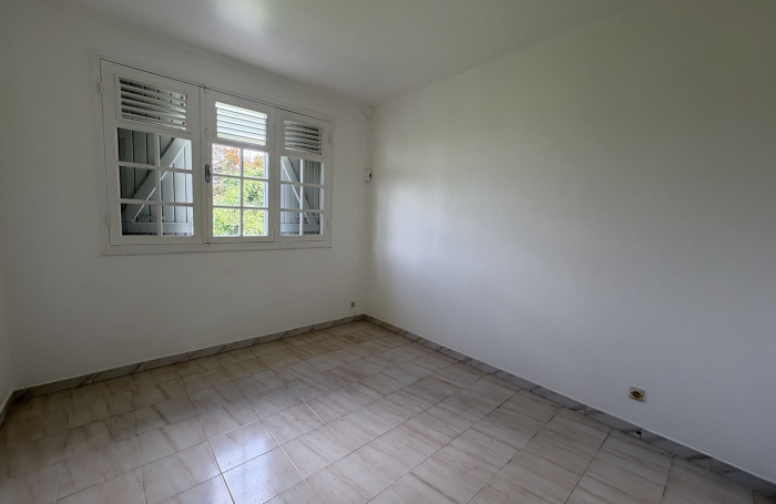 SPACIEUX APPARTEMENT T5 PIERRET LAMENTIN