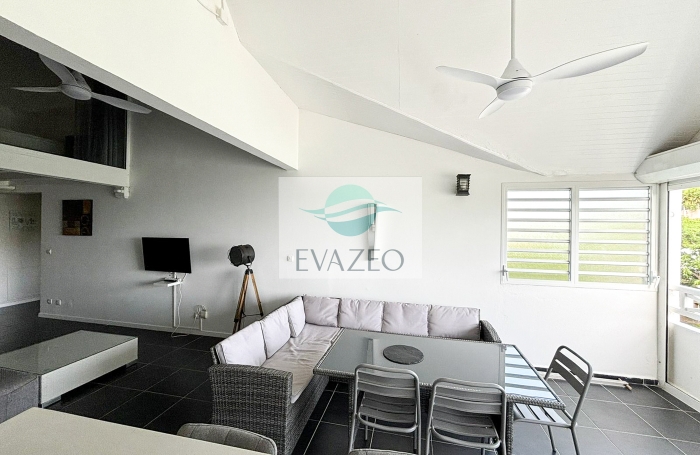 Appartement T4 100m2 - Vue Mer et  Acc&egrave;s Plage - LE GOSIER