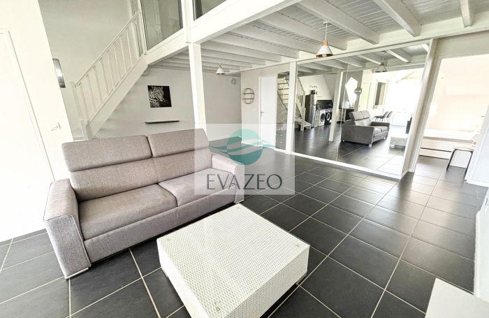 Appartement T4 100m2 - Vue Mer et  Acc&egrave;s Plage - LE GOSIER