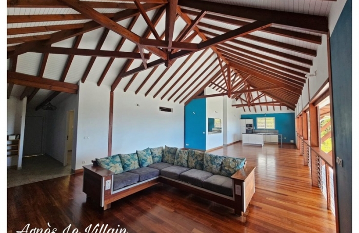 Vente Maison 152m&sup2; 4 pièces Bouillante