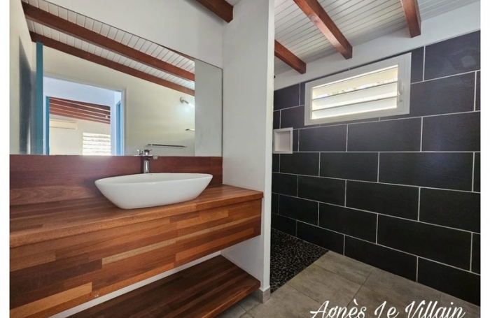 Vente Maison 152m&sup2; 4 pièces Bouillante