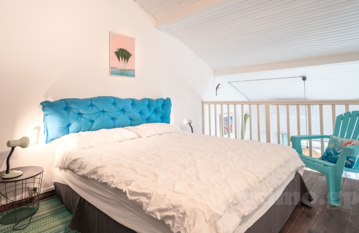 Charmant duplex meublé   Vue marina & piscine.