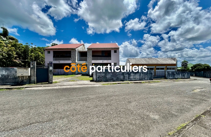 Vente Immeuble 239m&sup2; 14 pi&egrave;ces Baie Mahault
