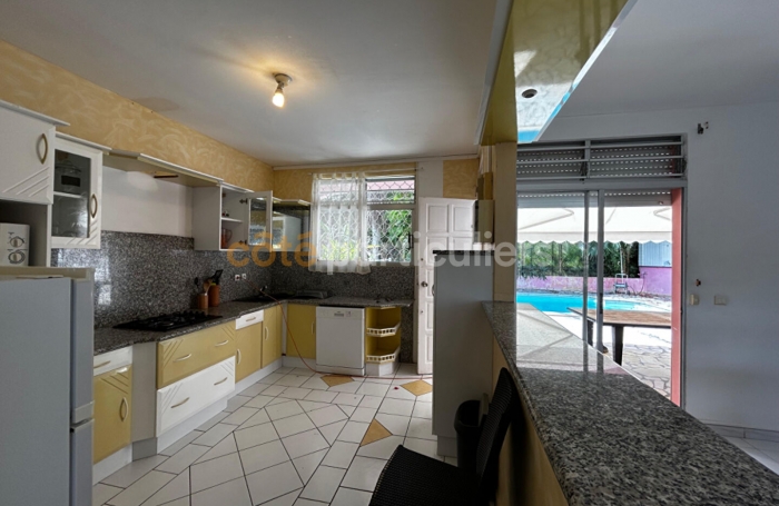 Location Appartement 103.75m² 4 pièces Gosier