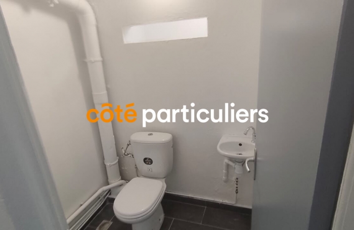 Location Local commercial 110m&sup2; 3 pi&egrave;ces Petit-Bourg