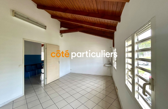 Location Bureaux 16m&sup2; Gosier